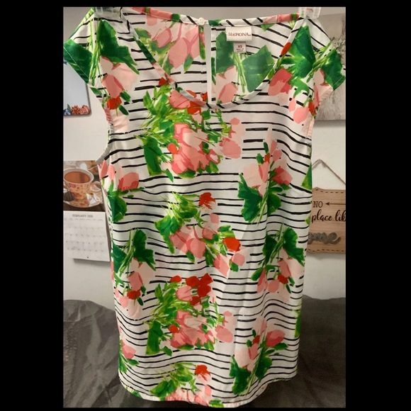 Merona Floral white / striped beautiful blouse XS - Picture 2 of 6